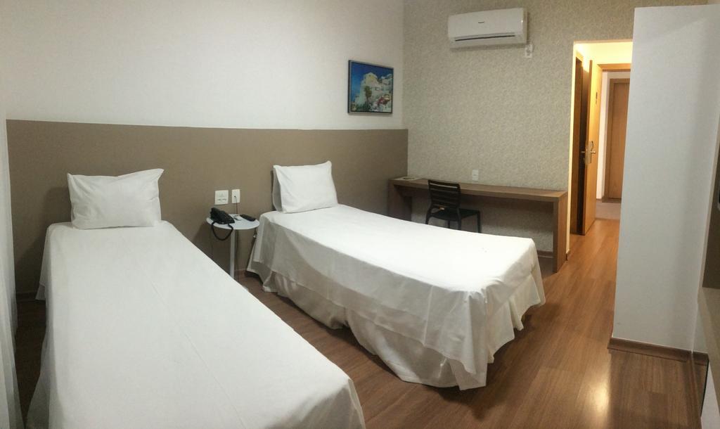 Lord Hotel Aeroporto Confins Vespasiano Cameră foto